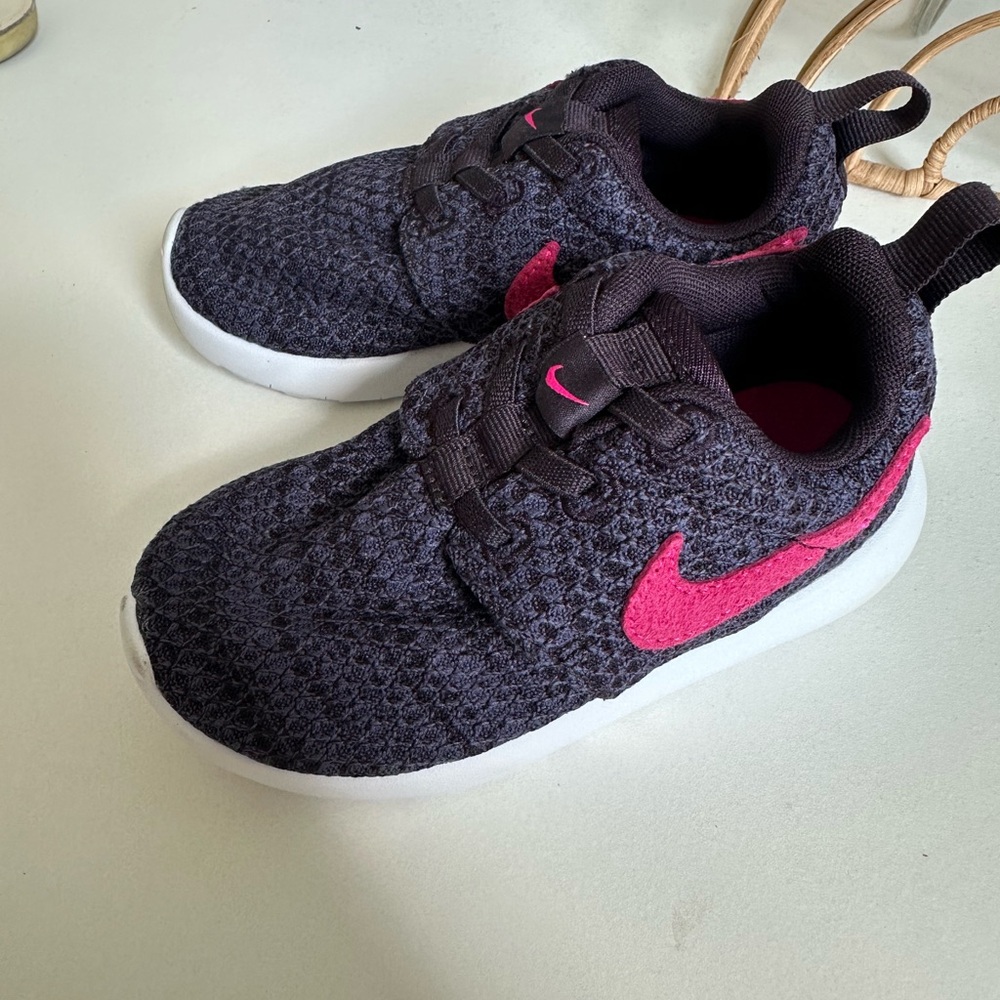 Nike Kids' Black and Pink Sneakers
